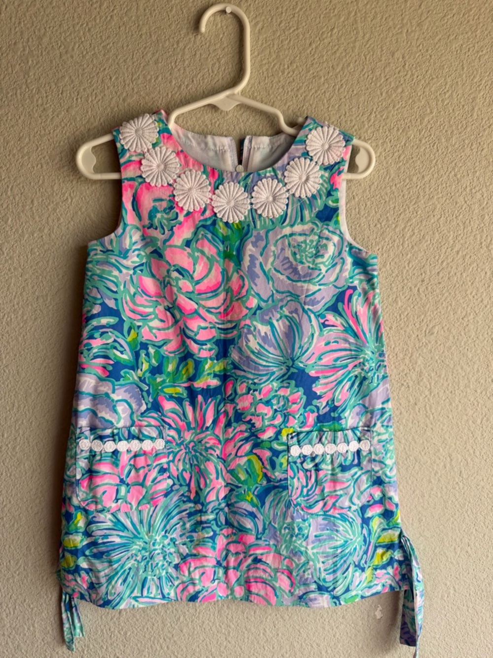 Lilly Pulitzer Pink & Blue Floral Sleeveless Shift Dress with Daisy Trim